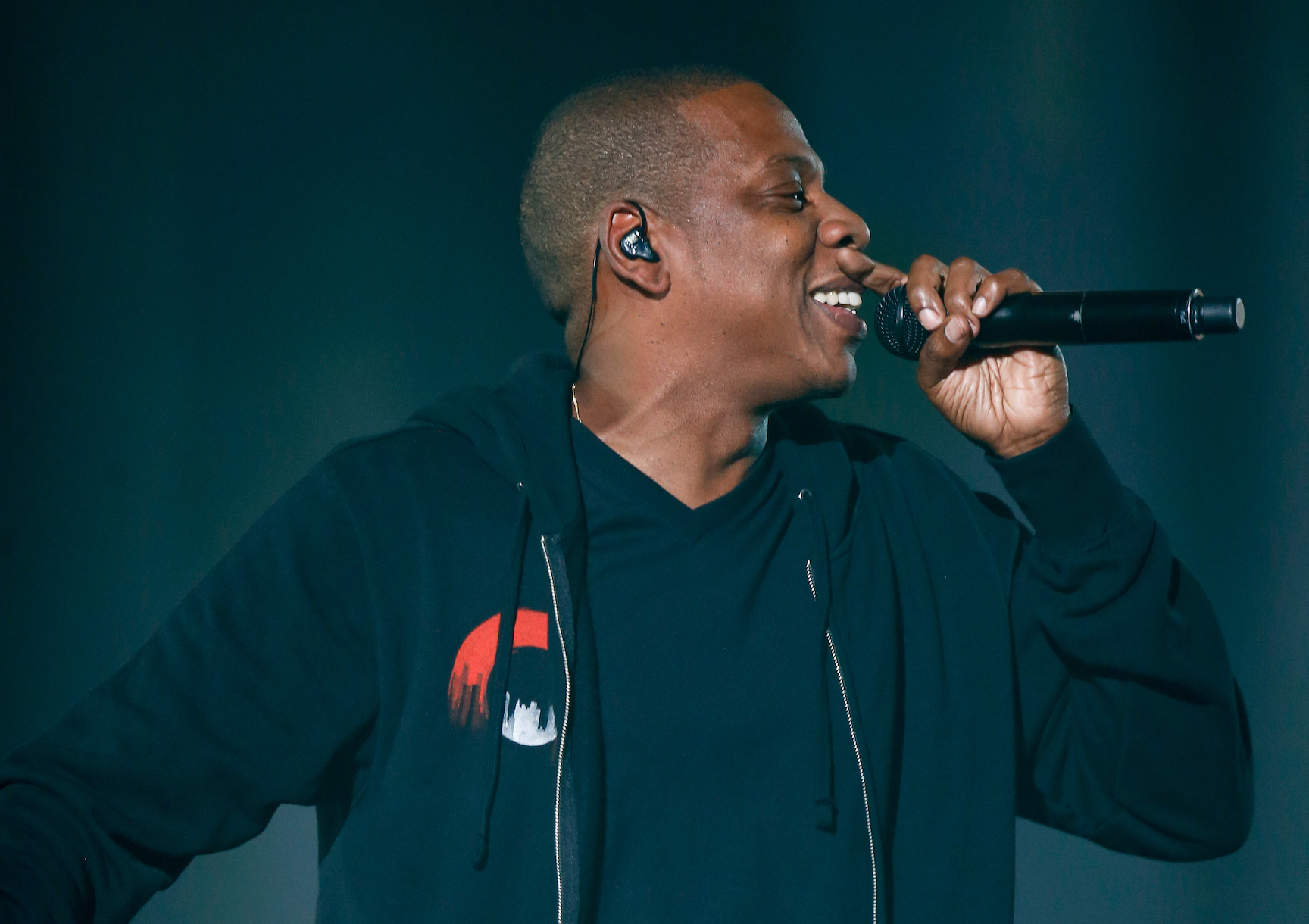 What makes someone seem cool? A new study says: smile!