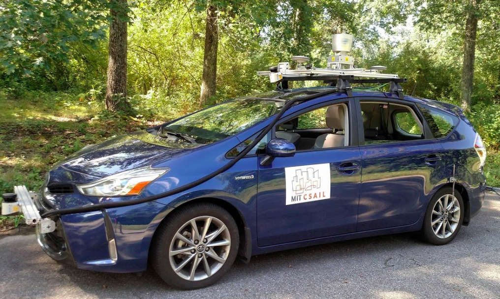 Self-driving cars can now navigate back roads without 3D maps