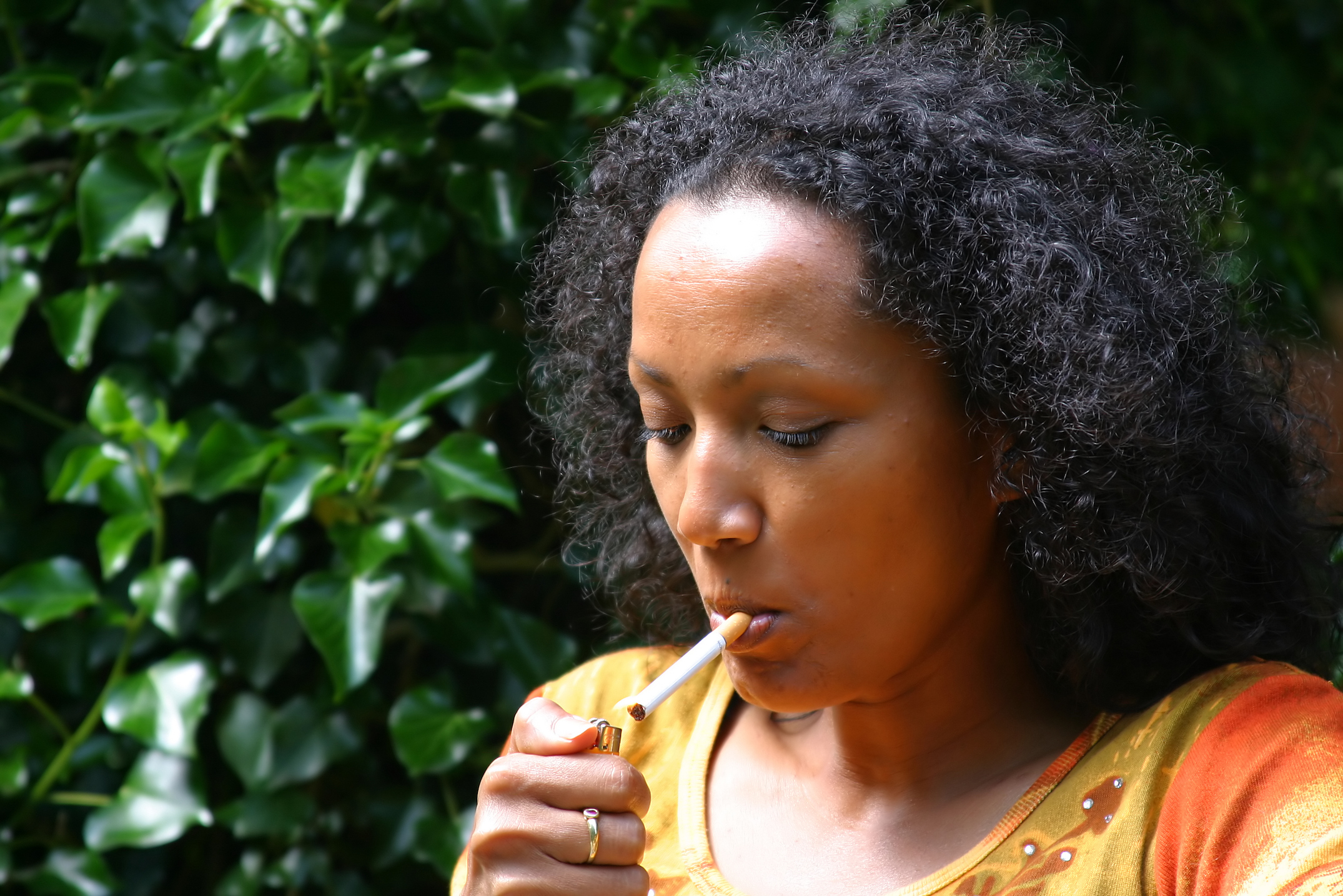 Cutting back doesn’t help, but quitting smoking improves lungs