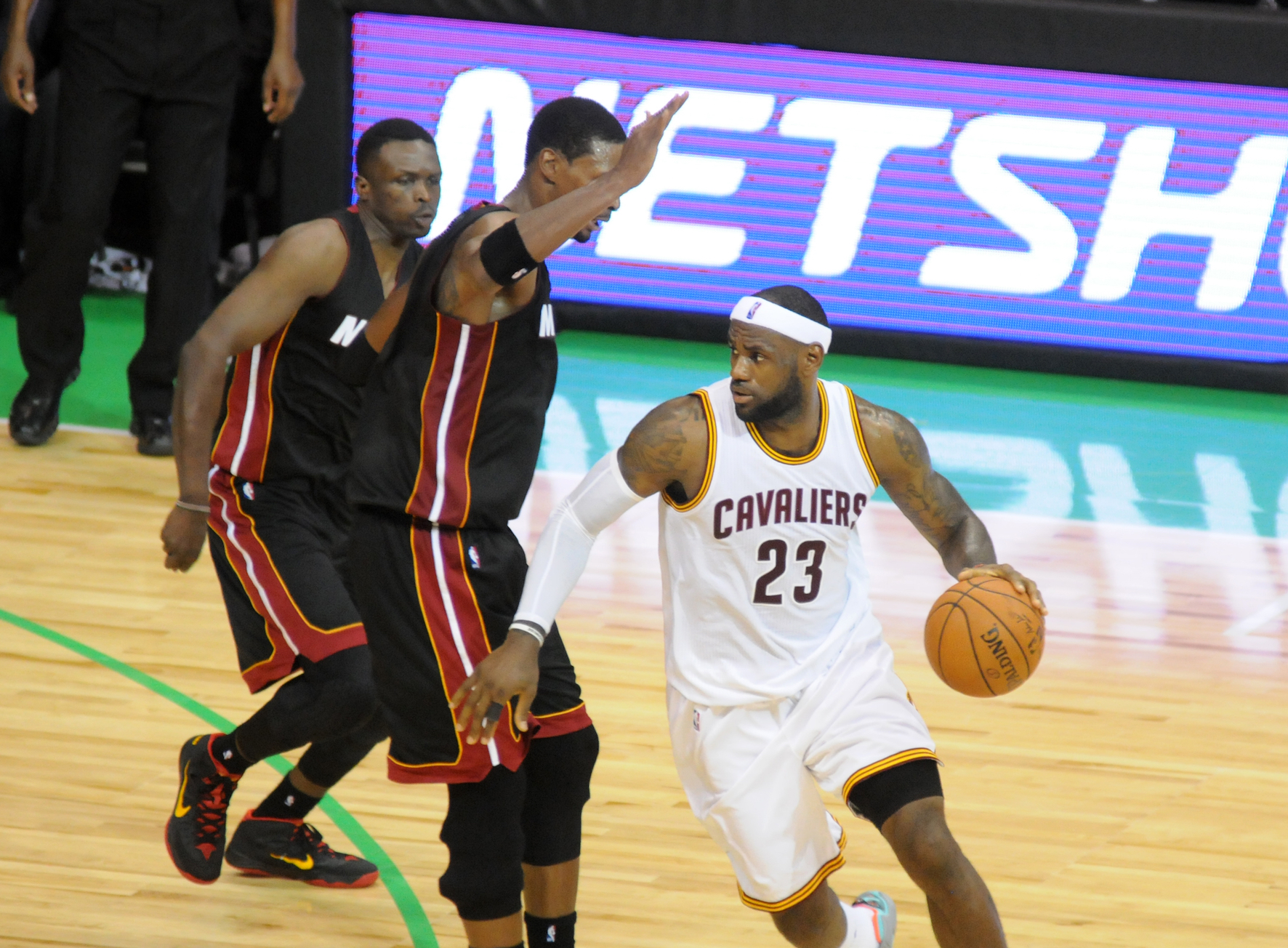 NBA teams are more likely to lose when playing for survival