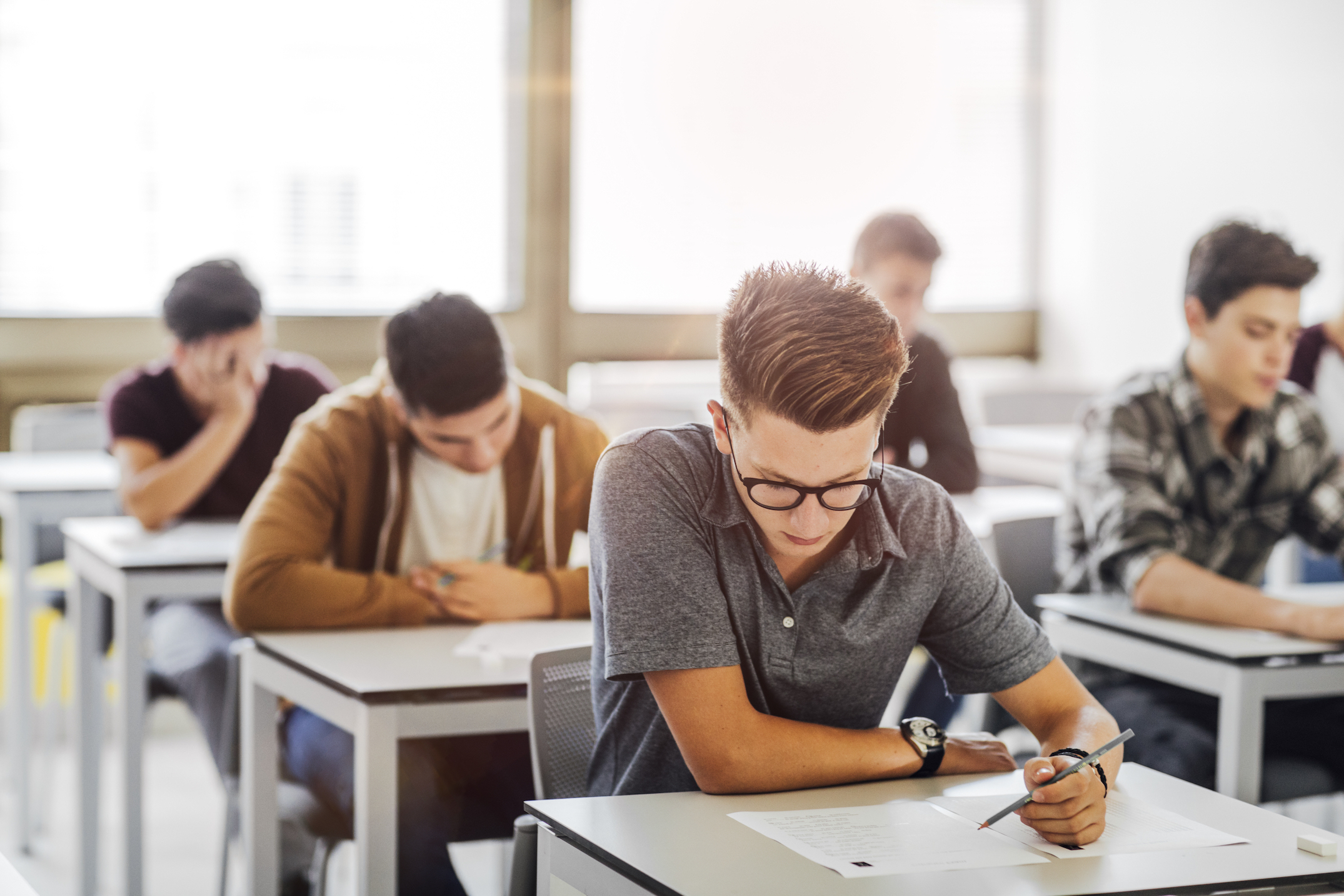 A rough childhood actually does make the brain mature faster