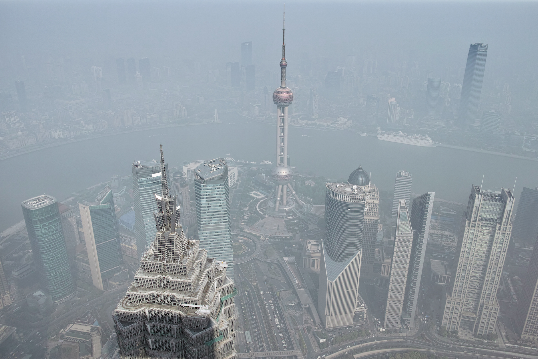 China’s carbon emissions peaked 5 years ago, continue to decline