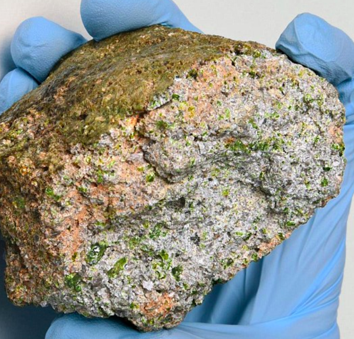 Oldest meteorite ever found helps show how the solar system began