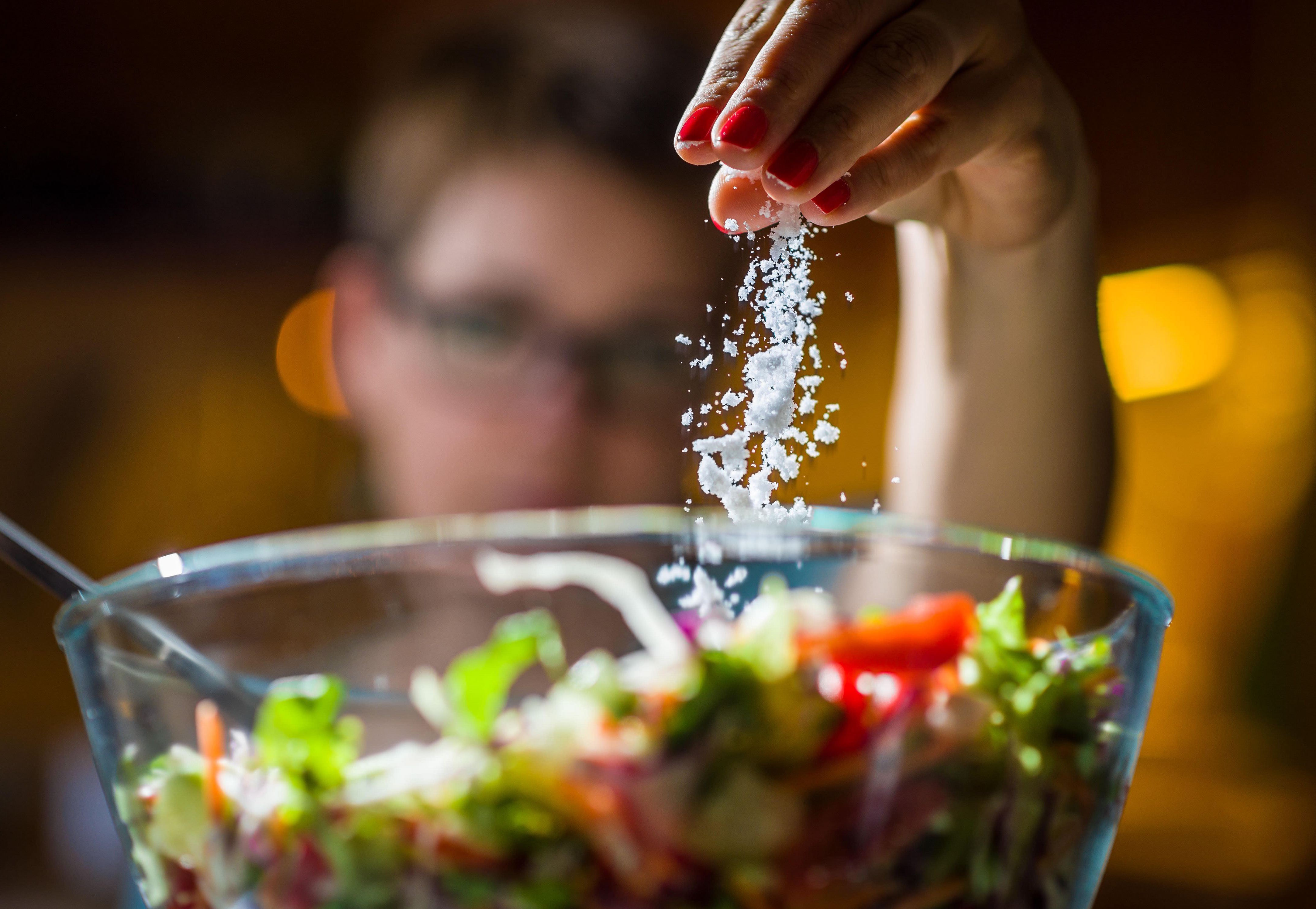 Moderate salt intake is not harmful to health, study finds