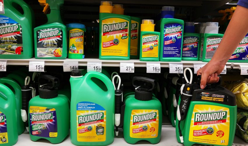 Cancer patient wins $289 million over weedkiller Roundup