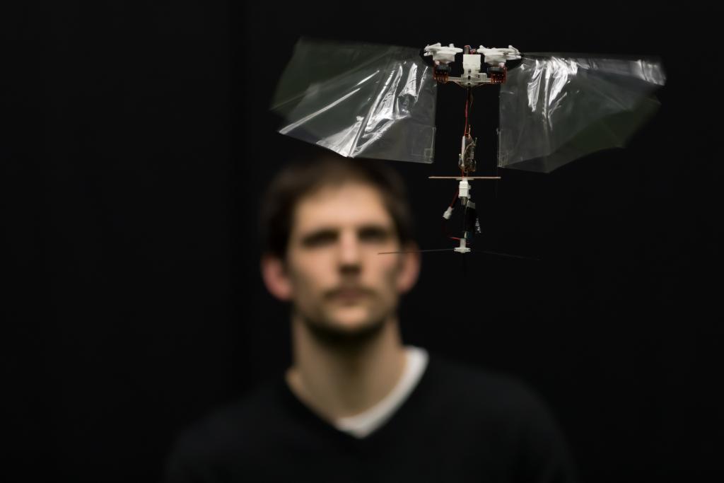 New flying robot designed to mimic the movement of insects