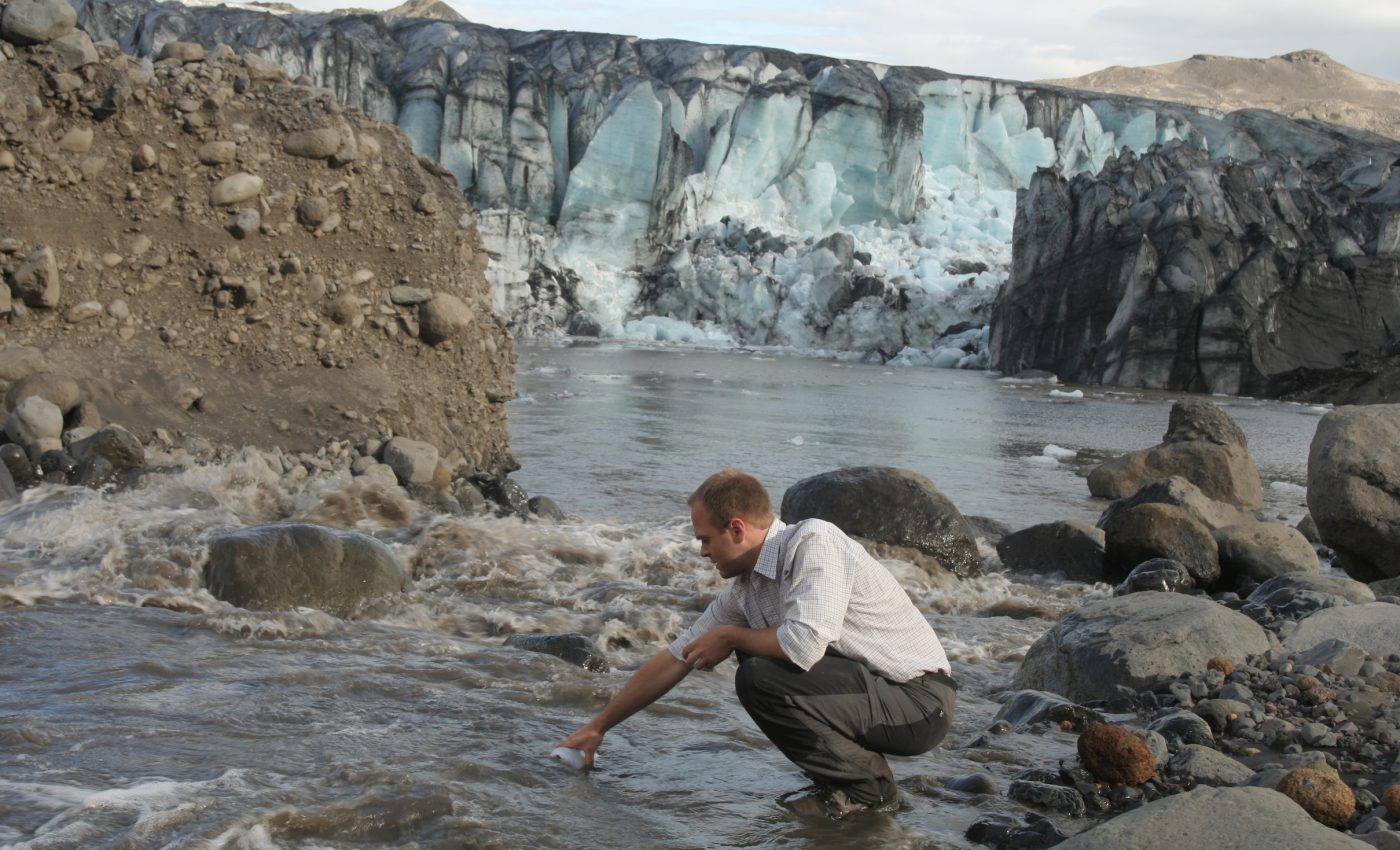 New study confirms that glaciers are releasing methane