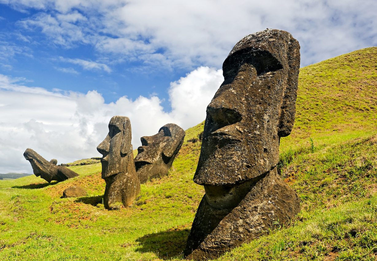 Easter Island statues may have marked areas with drinking water