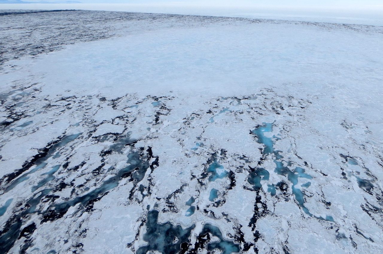 Changes in meltwater lakes can cause ice shelves to bend