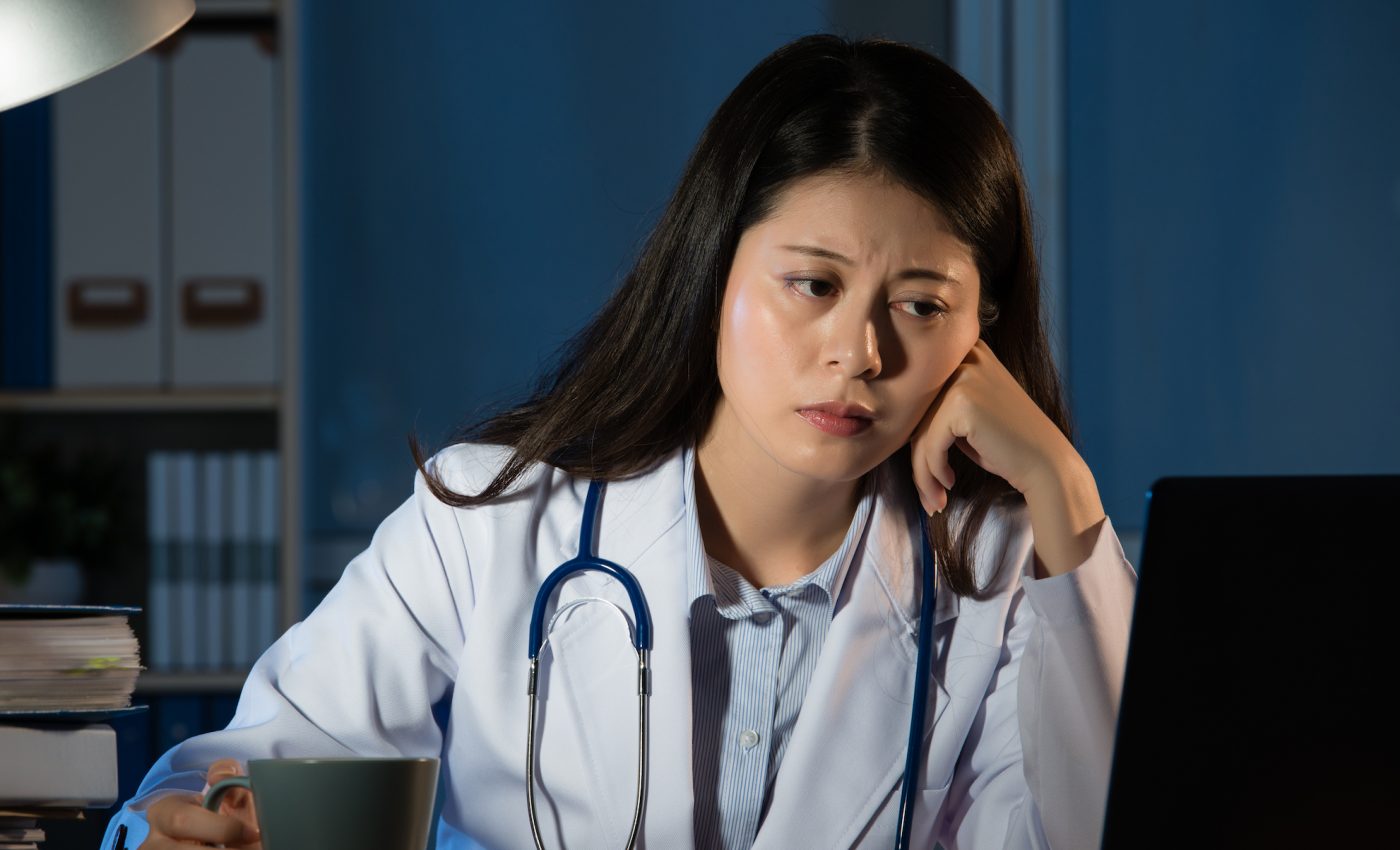 Working nights increases the risk of miscarriage for pregnant women