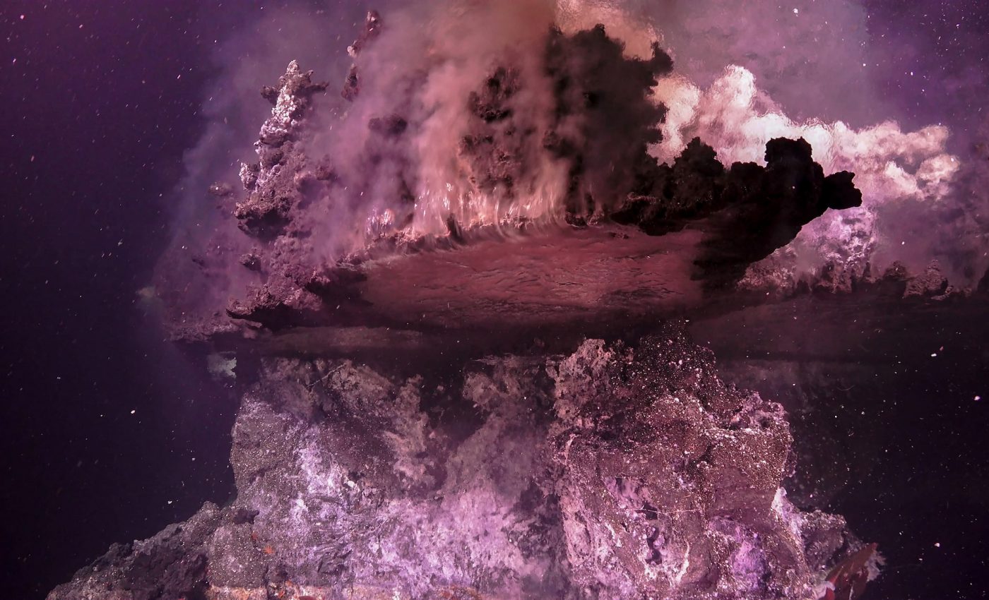 Stunning mineral towers discovered on the ocean floor