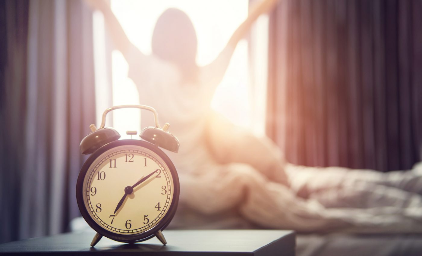 Night owls can reset their sleeping patterns to boost performance, well-being