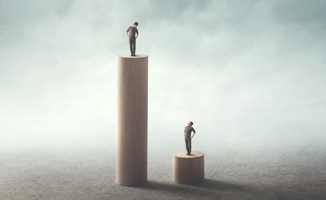 Cooperating with higher status people can elevate one’s own status