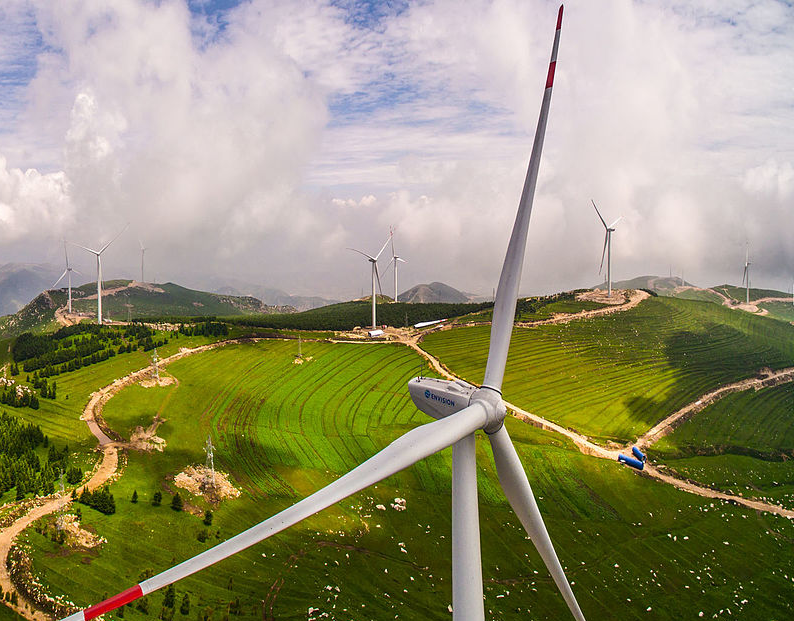 The onshore wind farm potential in Europe could power the world until 2050