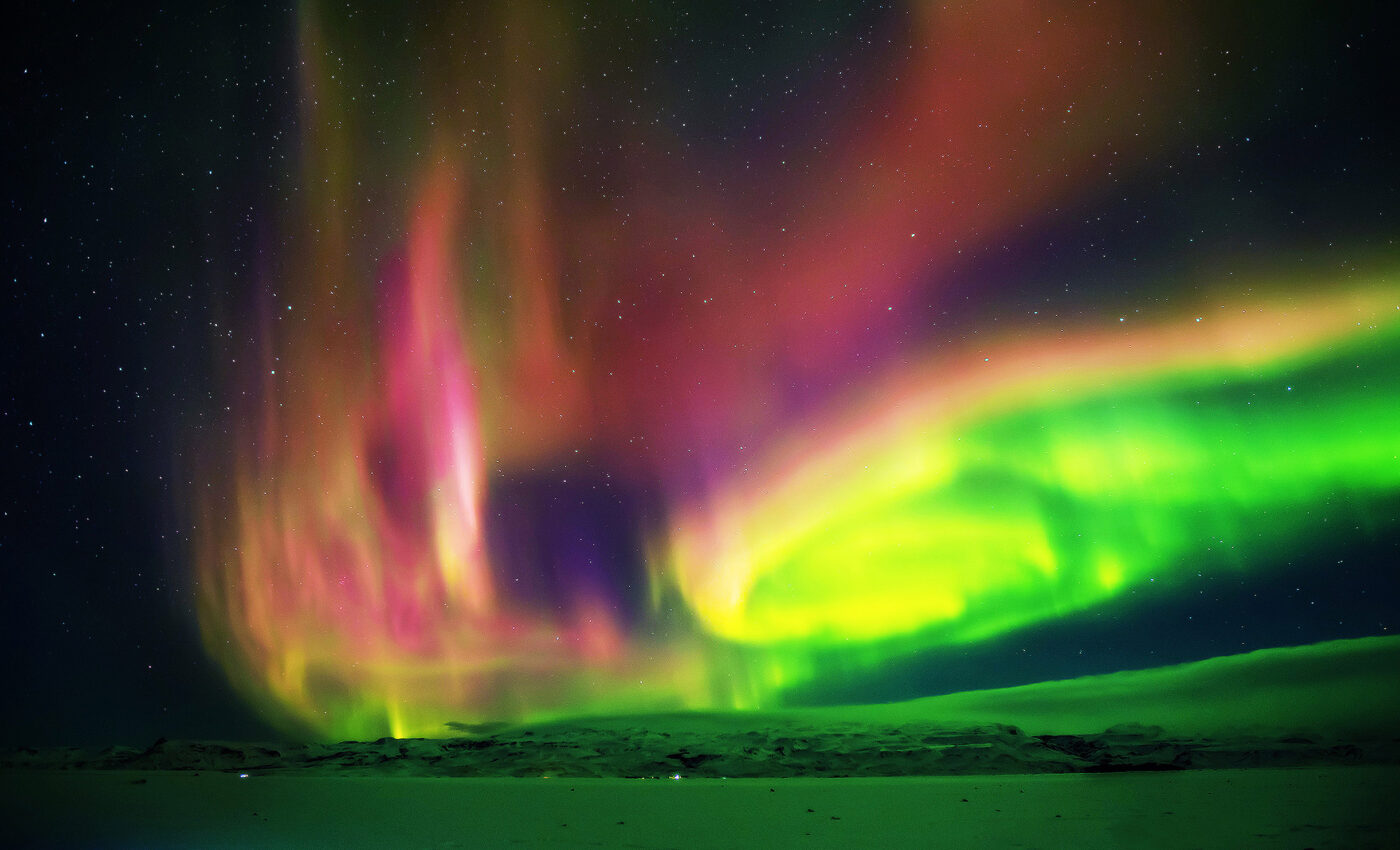 "Steve" phenomena looks like an aurora, acts like an aurora, but it's not an aurora