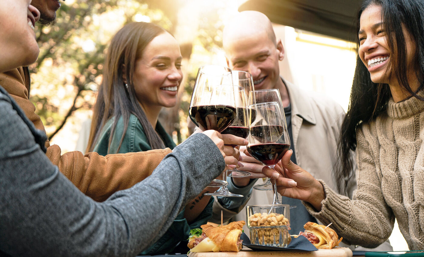 Heart benefits of moderate drinking may be hidden in the brain