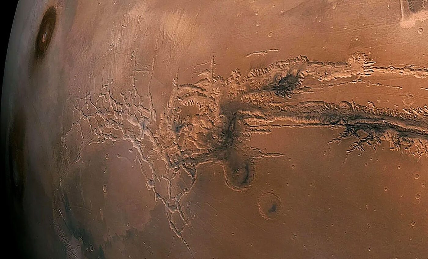 Massive 'Noctis Volcano' and a buried glacier discovered on Mars