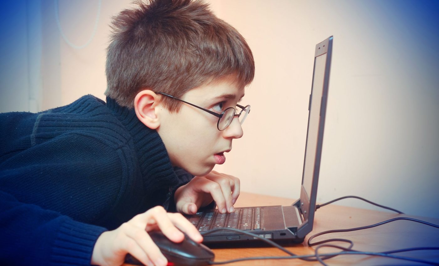 Internet addiction impairs brain function in teenagers
