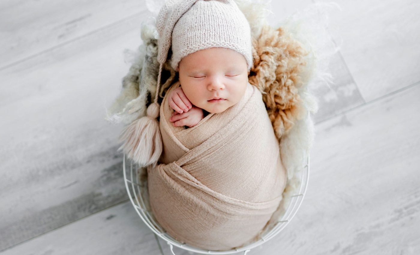 Odors influence newborn brain growth in the first week