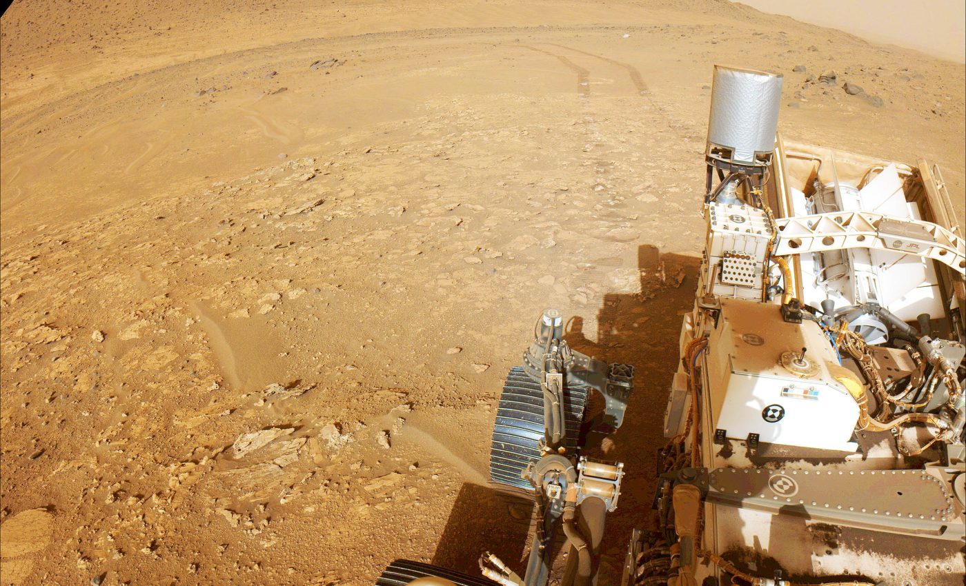 Perseverance Rover begins a steep climb up the Martian crater rim