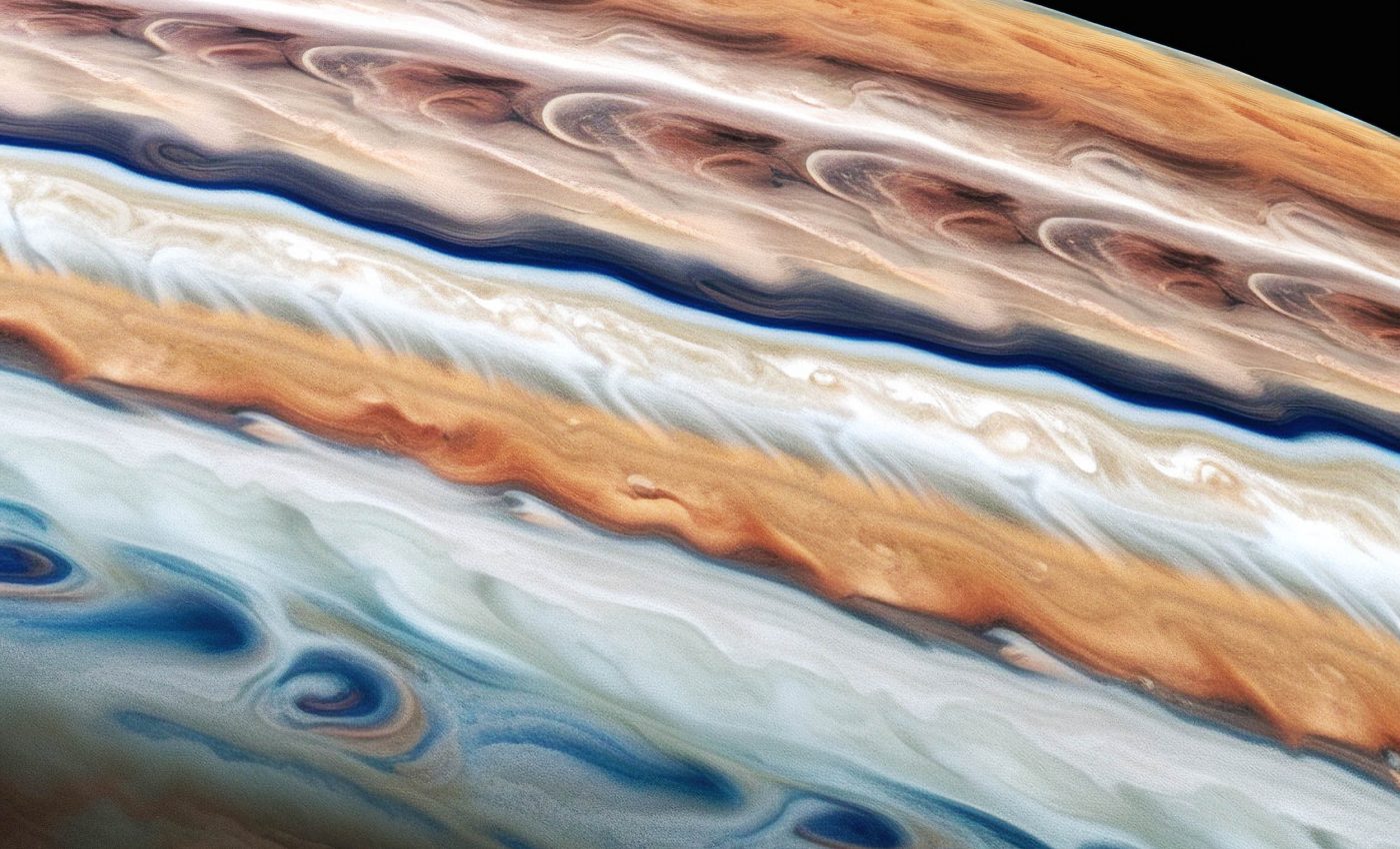 Discovery about Jupiter's clouds leaves astronomers "astonished"