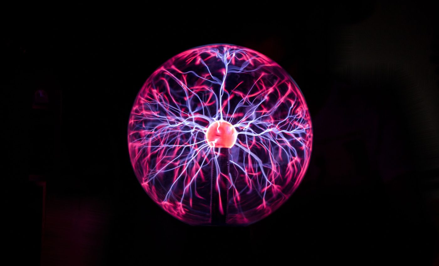 Tiny atomic collisions unleash unexpected energy bursts