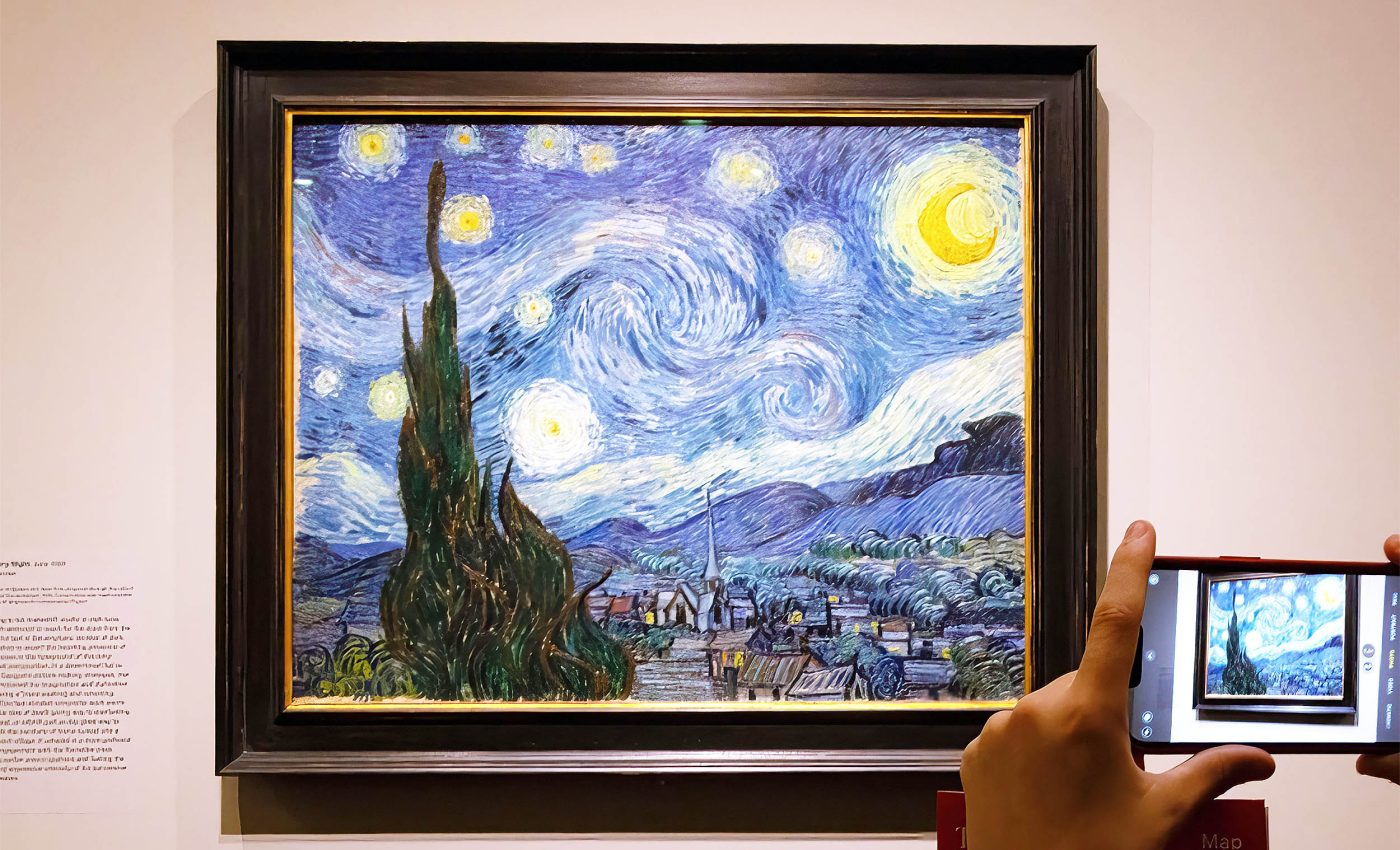 Claim: Van Gogh’s 'The Starry Night' does not follow real science rules