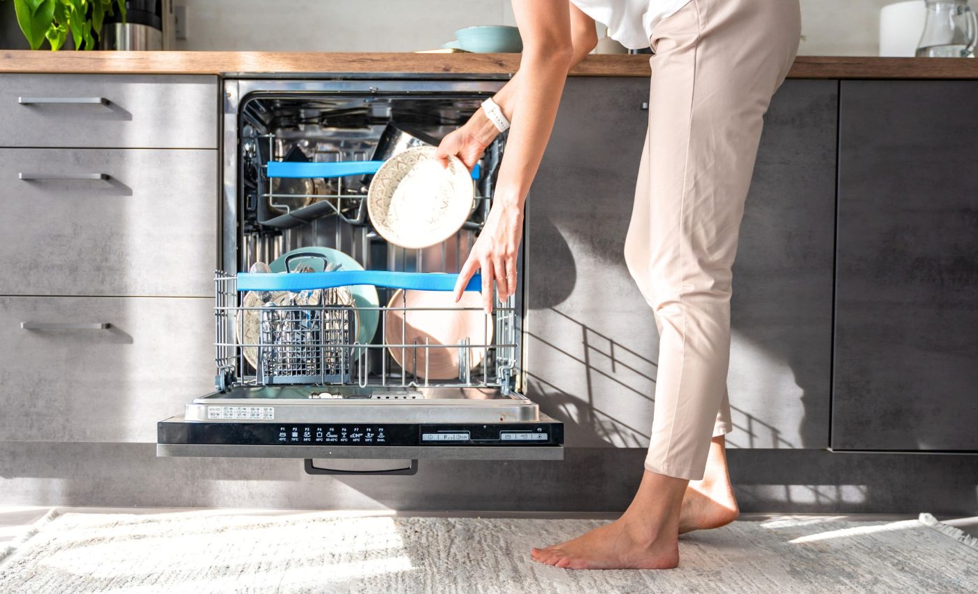 Dishwashers release nearly one million plastic particles per cycle, a huge source of microplastic pollution