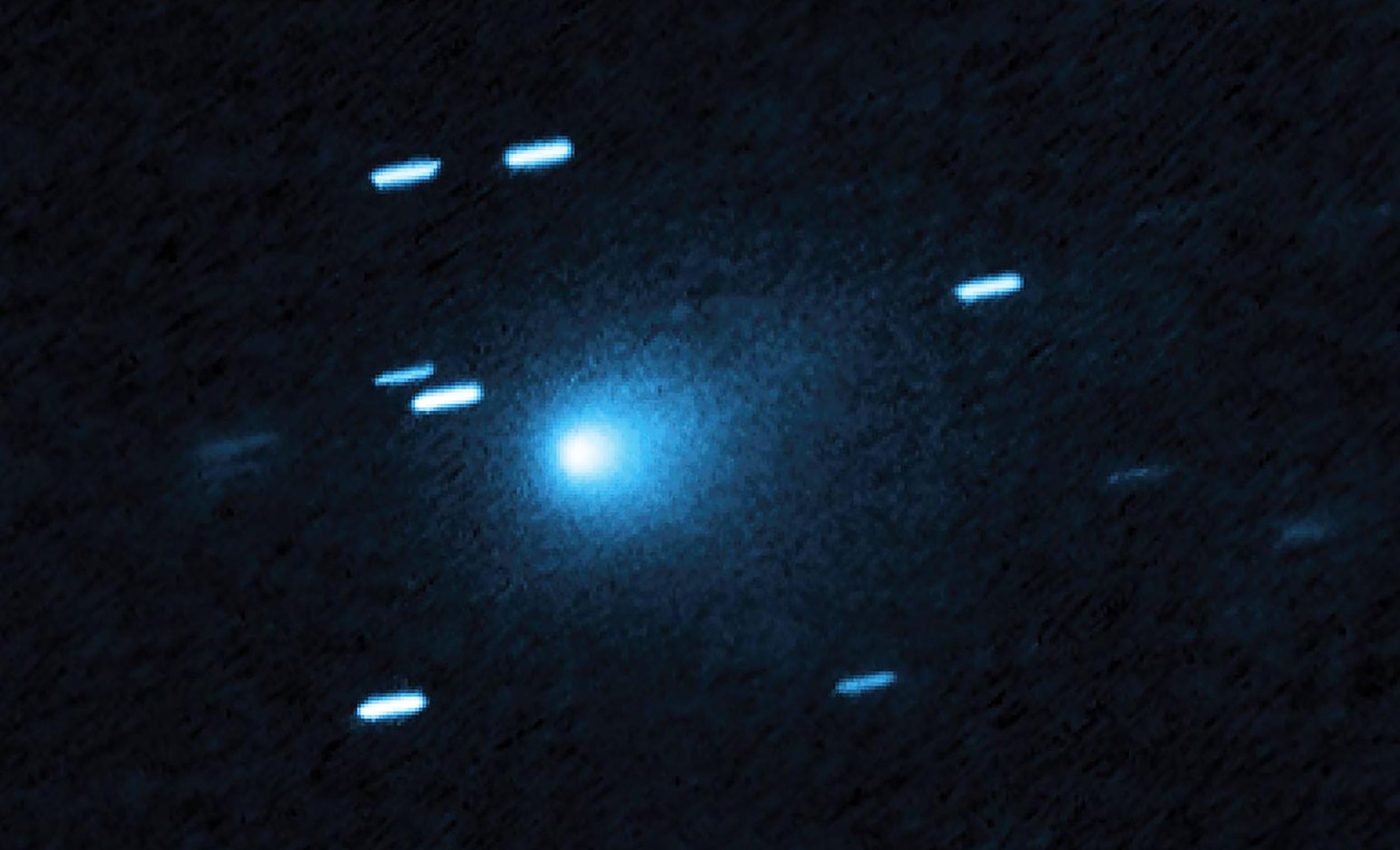 Comet 3I/ATLAS shows unusual dust patterns as it zips through our solar system