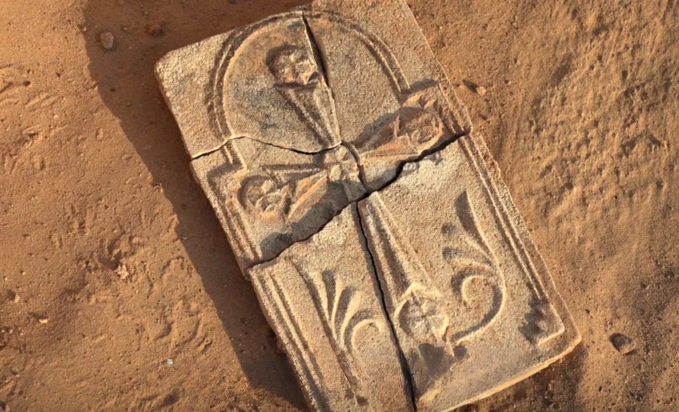Archaeologists find a 1,400-year-old Christian cross found in Abu Dhabi