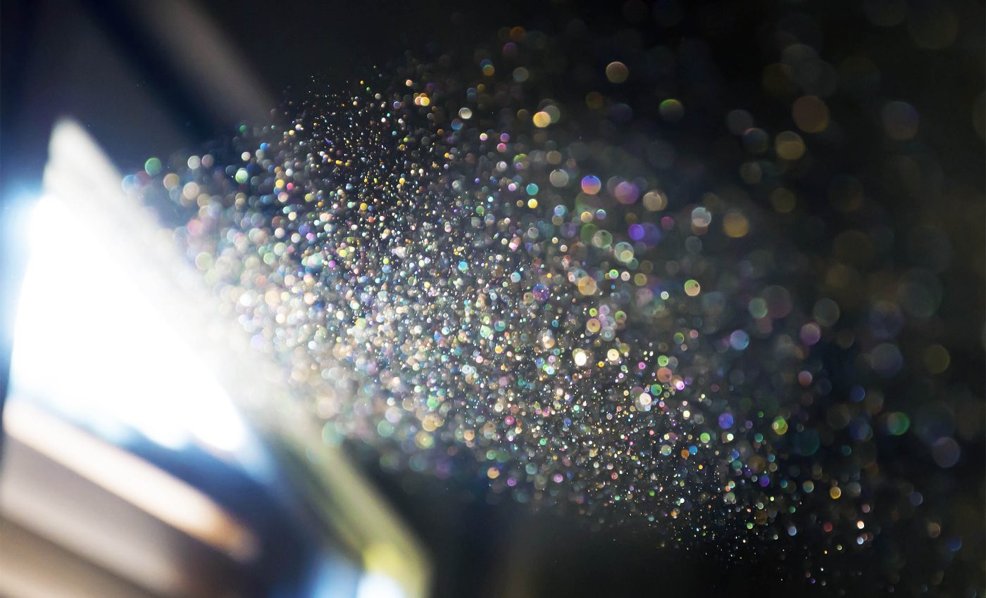 Household dust contains microplastics that accelerate aging at the cellular level