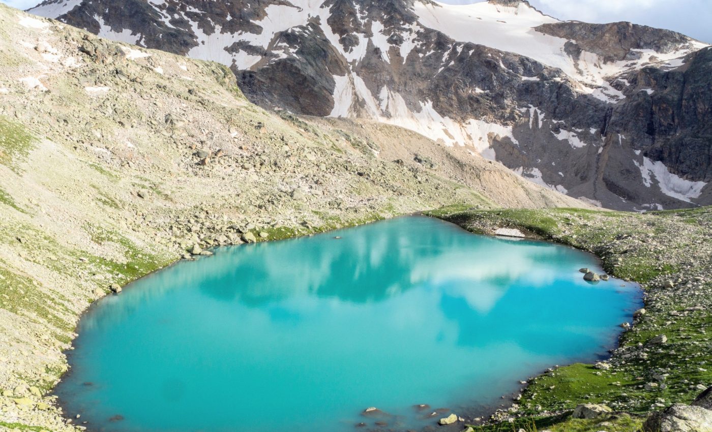 Small mountain ponds play an outsized role in global warming