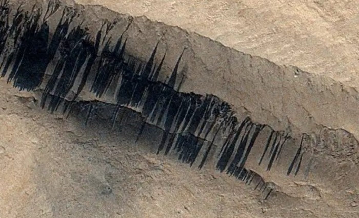 Scientists finally solve the mystery of dust avalanches on Mars