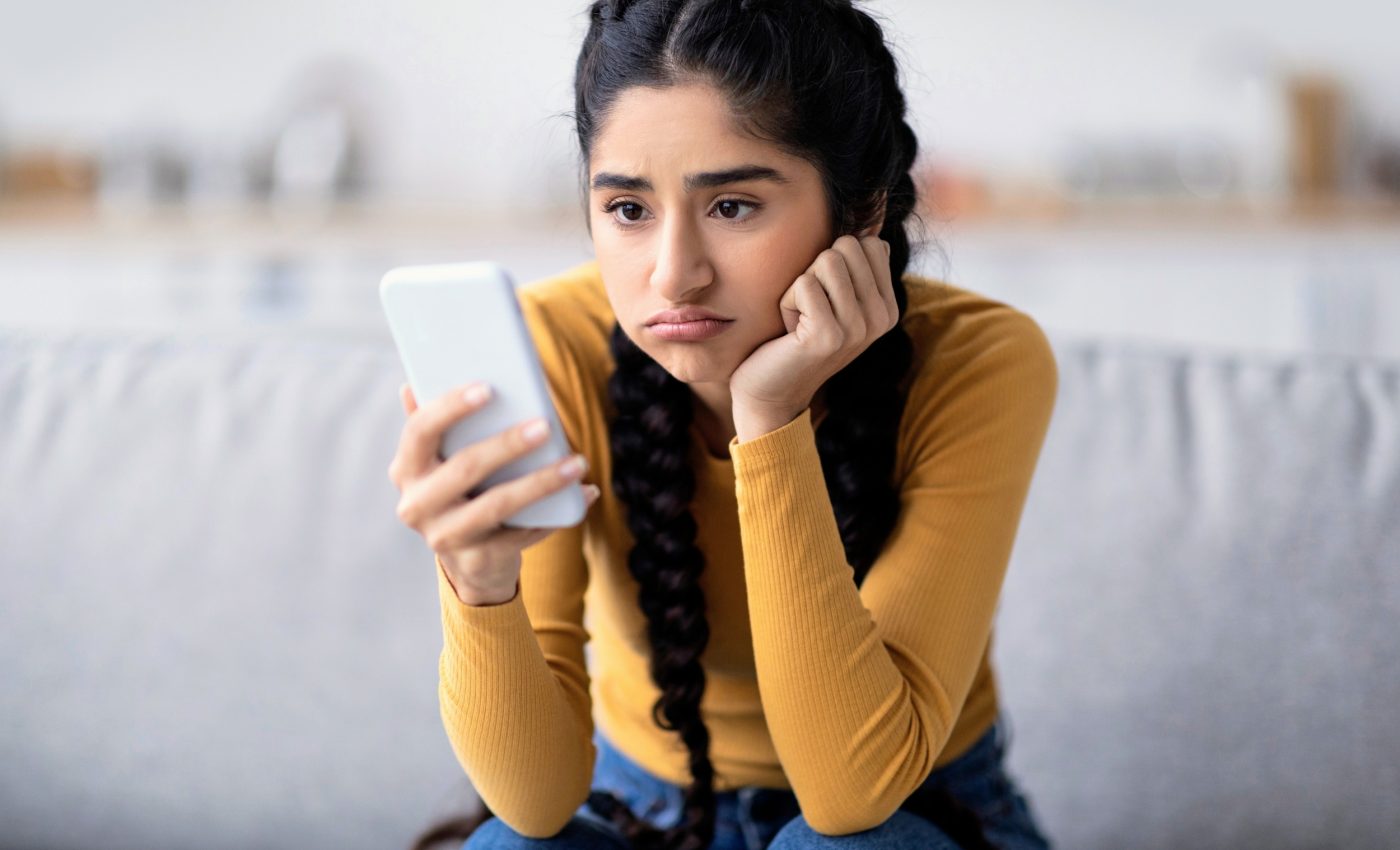 Why young adults with plenty of friends are still lonely