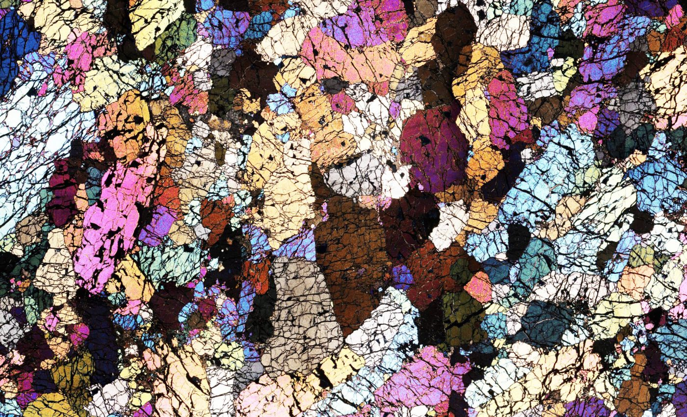 Bits of Earth's continents peel off into the ocean, sparking volcanoes