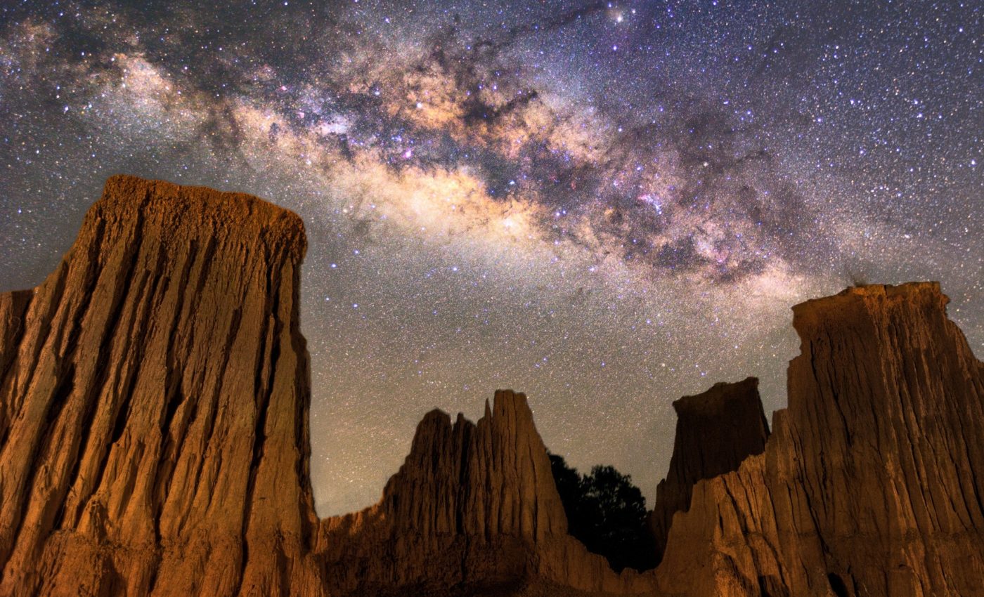 Dark matter may reveal itself in a faint glow around the Milky Way