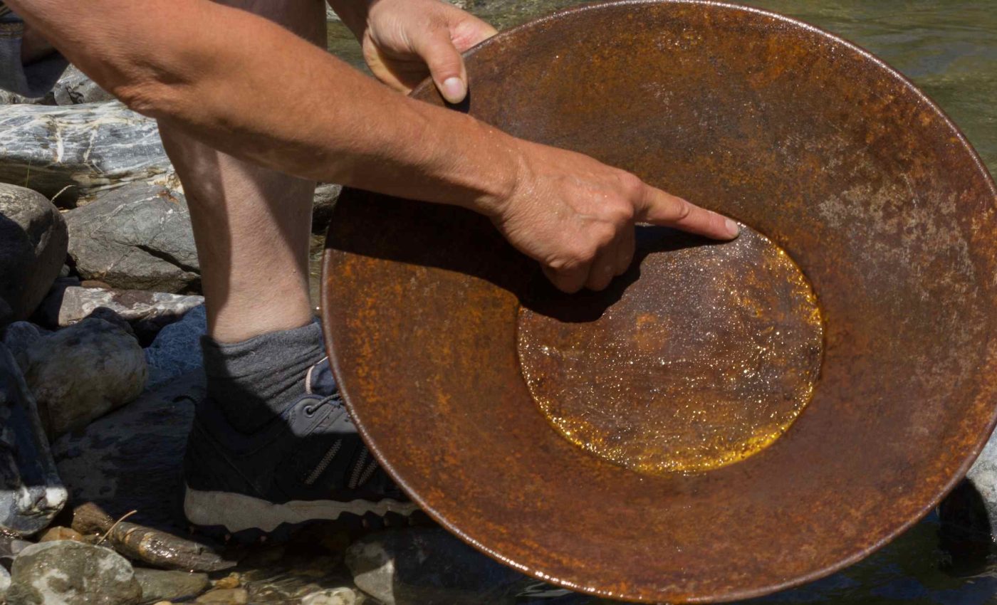 Rudimentary drill found a hidden gold vein just 650 feet underground