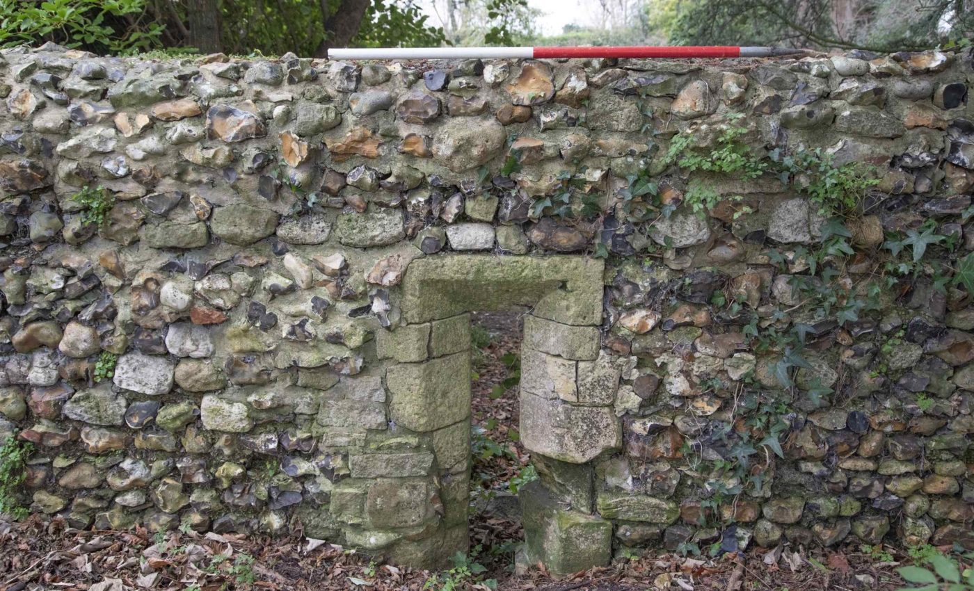 Archaeologists found the palace of England’s last Anglo-Saxon king