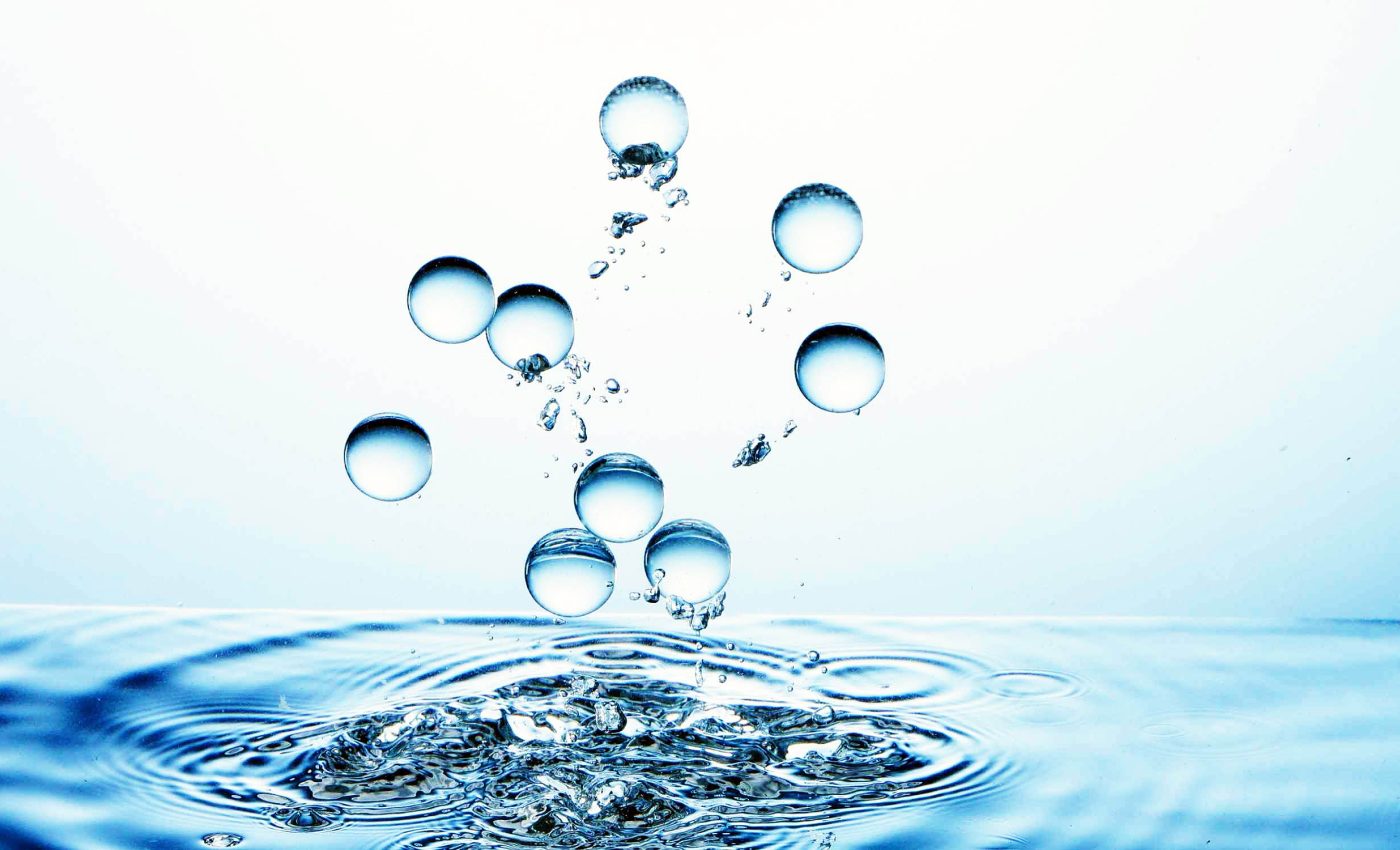 Scientists manage to 'see' oxygen atoms in water for the first time