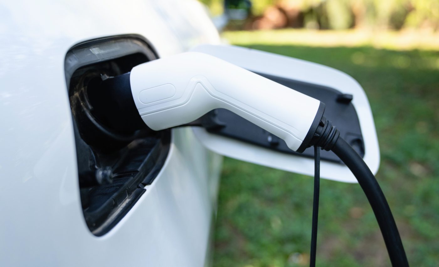 How electric vehicles can power homes and slash energy bills